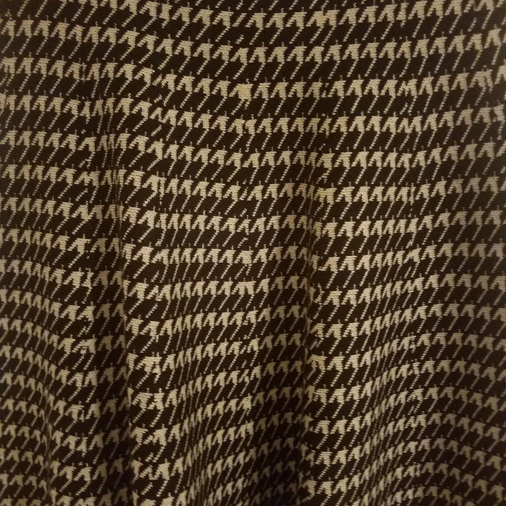 Max Studio Houndstooth Black & Cream Sweater Skirt - Picture 8 of 11
